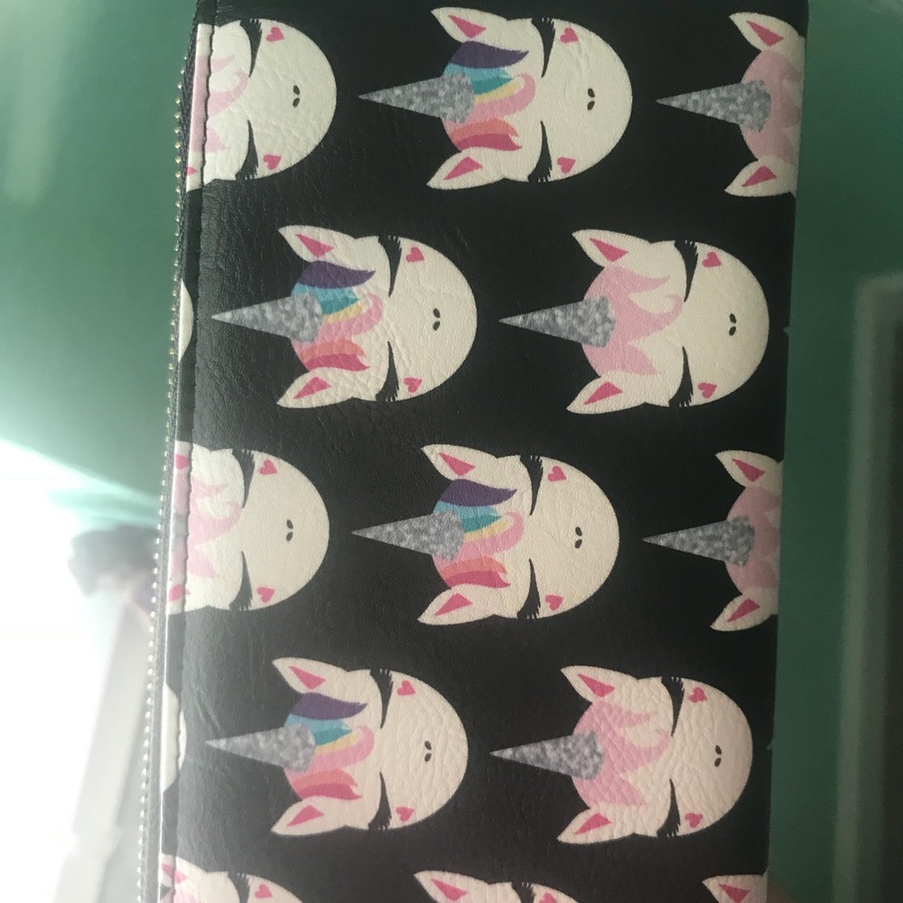 Cute unicorn clutch!